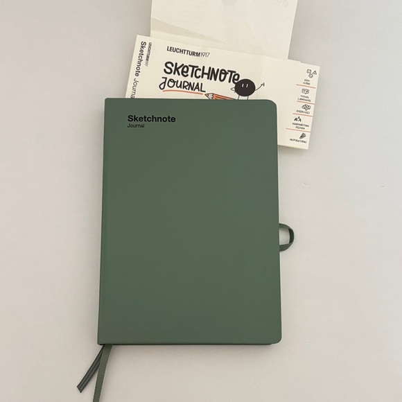 Leuchtturm1917 Sketchnote Journal in Green - Picture 1 of 10